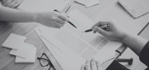 Revisión de documentos para homologar título médico chileno en Alemania